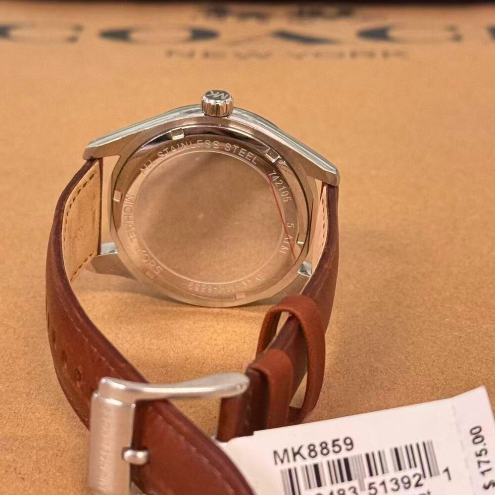 Michael Kors  MK8859 Layton Brown Leather Men's Watch - Picture 4 of 5